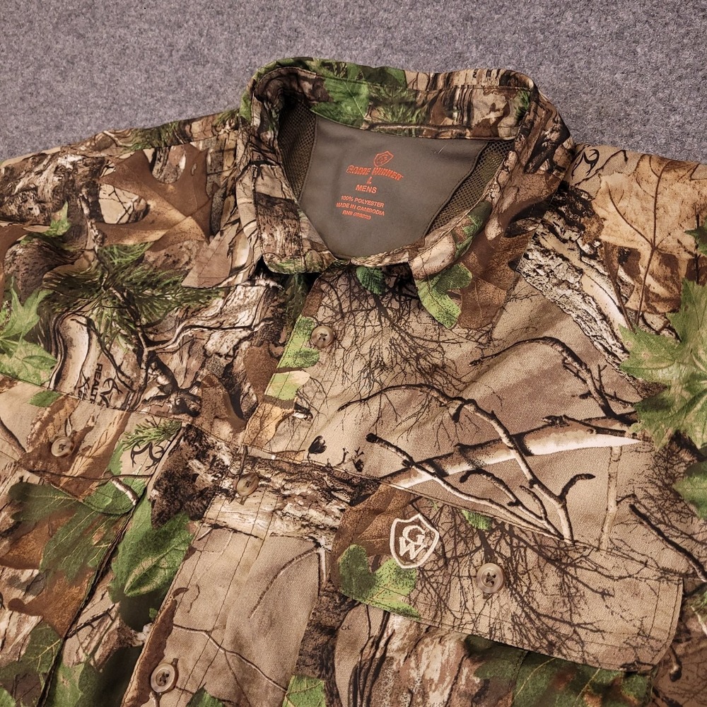 Game‎ Winner Men's Casual Button-Down Shirt Camouflage Large Vented Hunting
